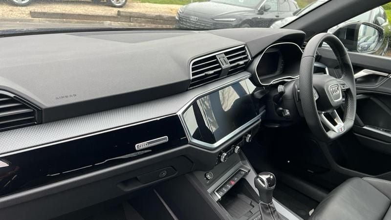 Used Audi Q3 Black Edition 150 HP (110 kW) 2025 Blue SUV