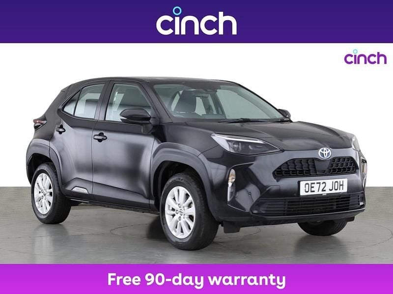 Black Used 2022 Toyota Yaris Hybrid Estate | £19,989 (Good price) - Image 1/3