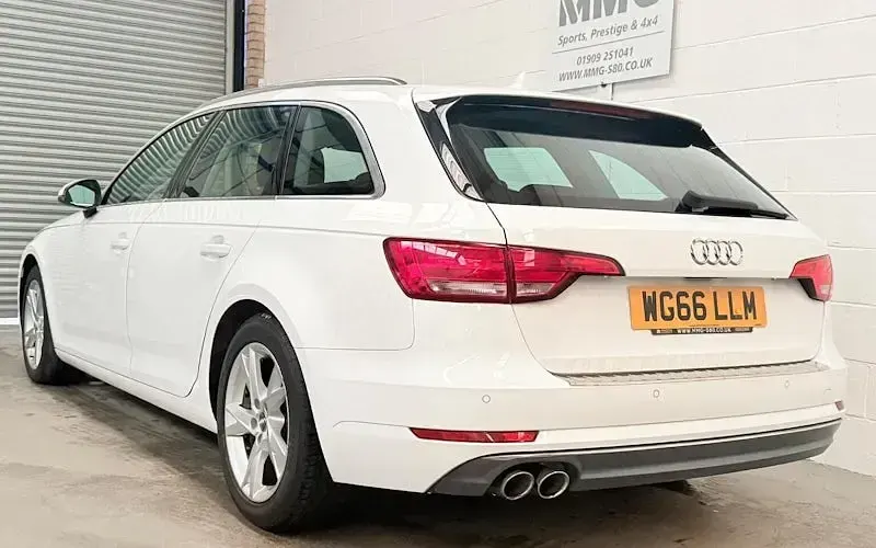 Gebraucht Audi A4 Sport 190 PS (139 kW) 2017 Weiß Kombi