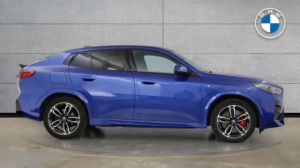 Used BMW iX2 M Sport 147 kW (201 HP) 2025 Blue SUV