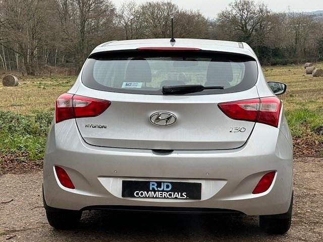 Used Hyundai i30 Active 100 HP (73 kW) 2013 Silver Hatchback