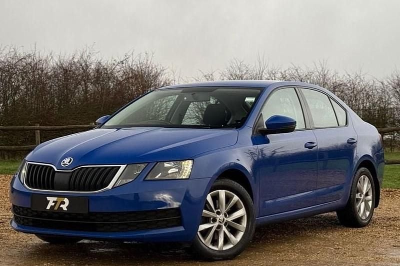 Blue Used 2019 Skoda Octavia Hatchback | £8,790 (Good price) - Image 1/1