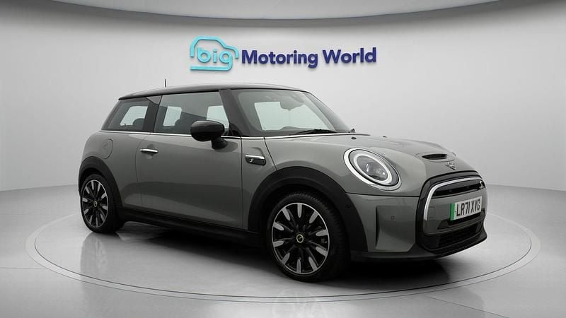Used Mini Cooper SE Hatch 133 kW (181 HP) 2021 Hatchback
