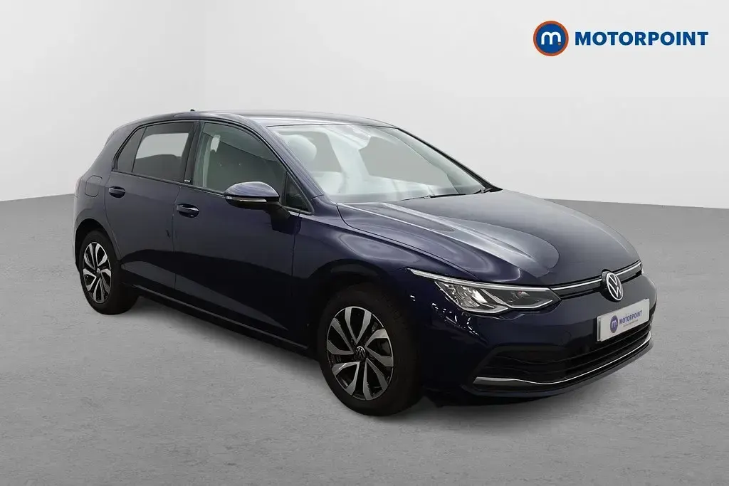 Second-hand VW Golf VIII Active 131 CP (96 kW) 2021 Hatchback