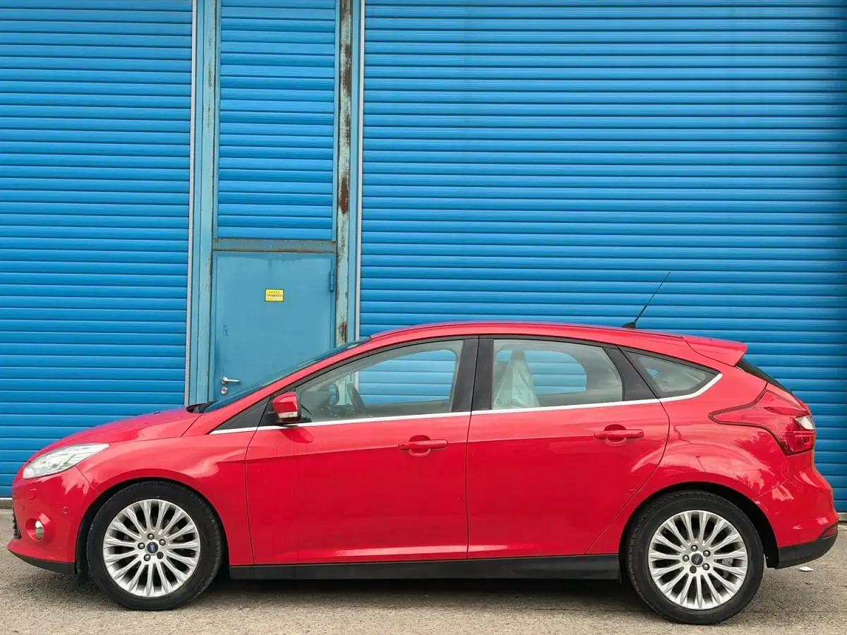 Used Ford Focus Titanium X 2013 Red Hatchback
