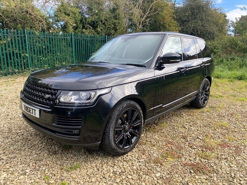 Black Used 2016 Land Rover Range Rover Vogue SE SUV | £17,990 (Fair price) - Image 1/4
