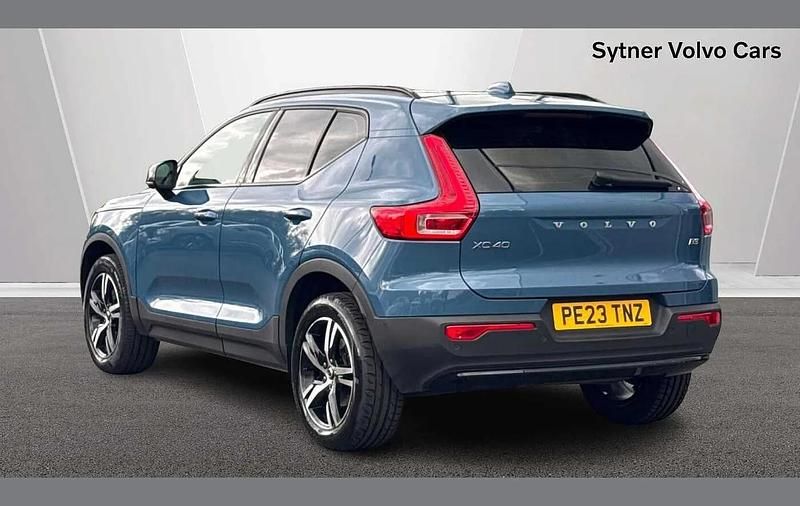 Used Volvo XC40 Plus 161 HP (118 kW) 2023 Blue SUV