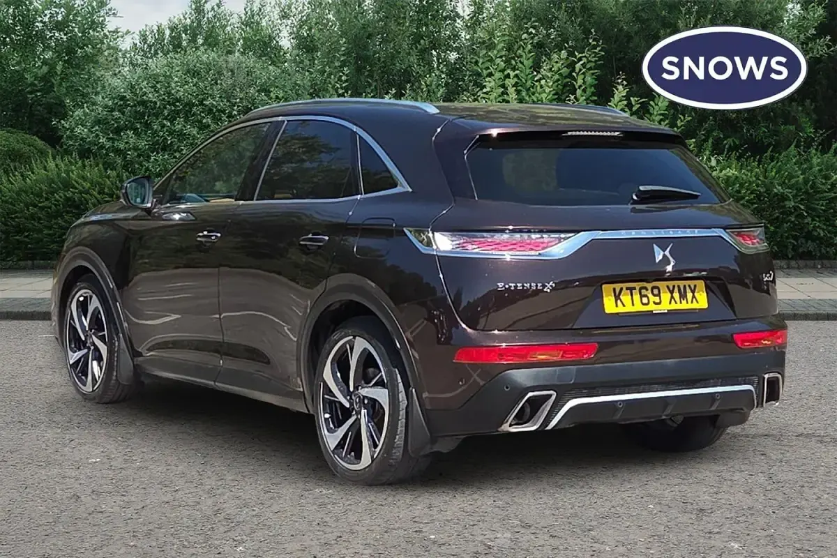 Used DS Automobiles DS7 Crossback Ultra Prestige 300 HP (220 kW) 2020 Brown SUV