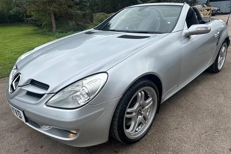 Silver Used 2009 Mercedes SLK350 Cabriolet | £3,999 (Good price) - Image 1/1