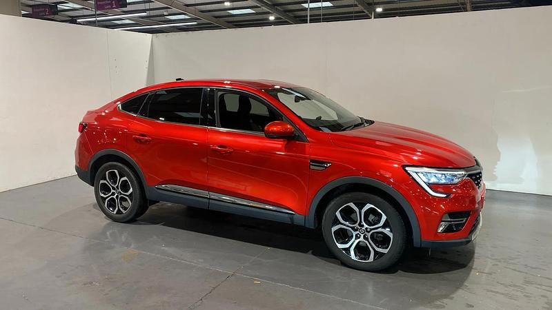 Red Used 2022 Renault Arkana Techno SUV | £15,998 (Good price) - Image 1/3