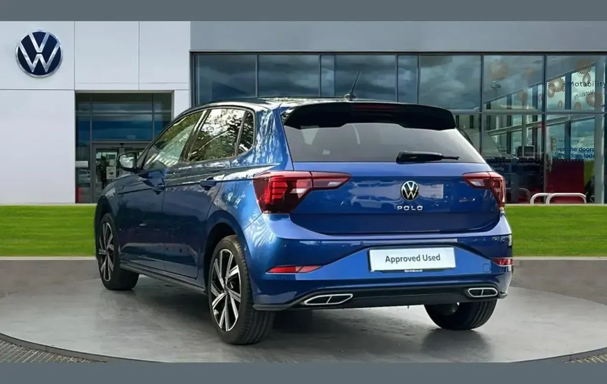 Used VW Polo R-line 115 HP (84 kW) 2023 Reef blue metallic black Hatchback