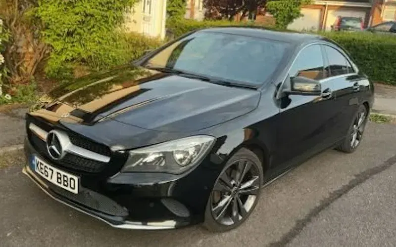 Usado Mercedes CLA220 177 HP (130 kW) 2017 Preto Sedan