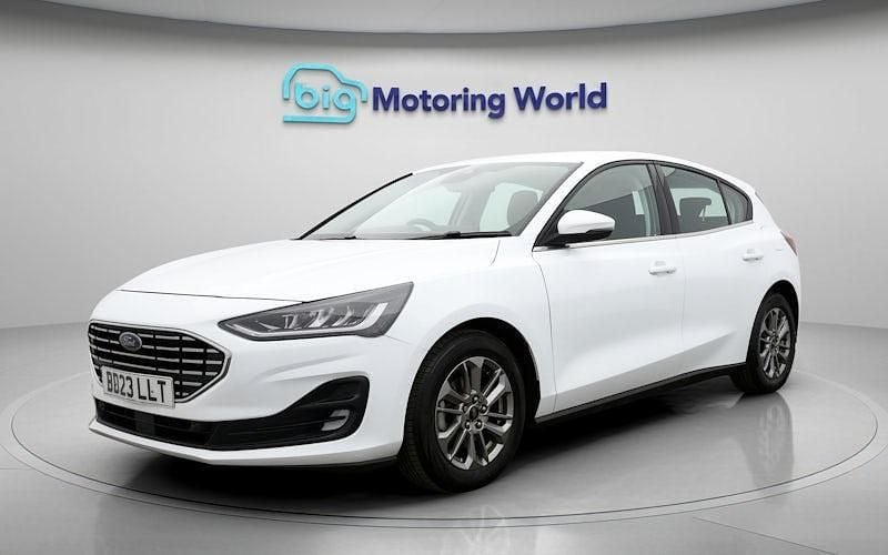 Używany Ford Focus Titanium 125 KM (91 kW) 2023 Biały Hatchback