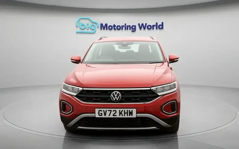 Usado VW T-Roc S 110 HP (80 kW) 2023 Vermelho SUV