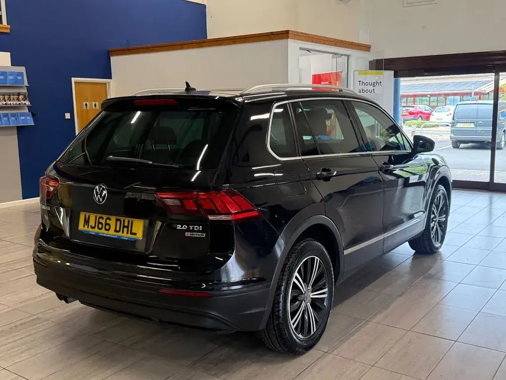 Used VW Tiguan SE 2016 Black SUV