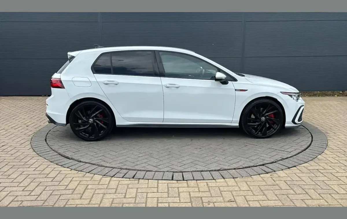 Used VW Golf VIII GTI 241 HP (177 kW) 2021 White Hatchback