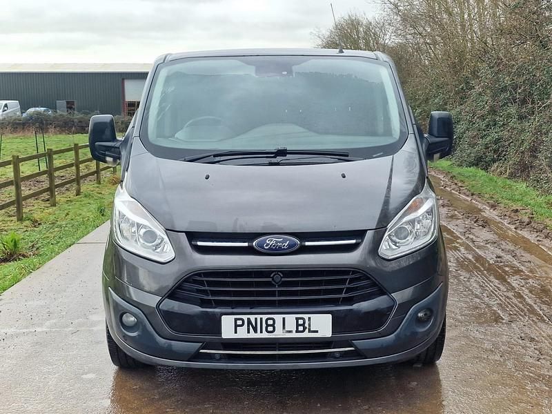 Begagnad Ford Transit Custom Trend 130 HK (95 kW) 2018 Grå Van
