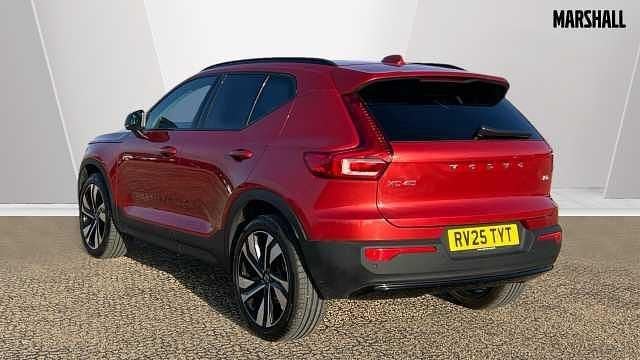 Used Volvo XC40 Ultra 161 HP (118 kW) 2025 Red SUV