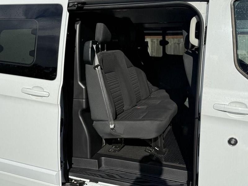 Used Ford Transit Custom Limited 130 HP (95 kW) 2020 White Van