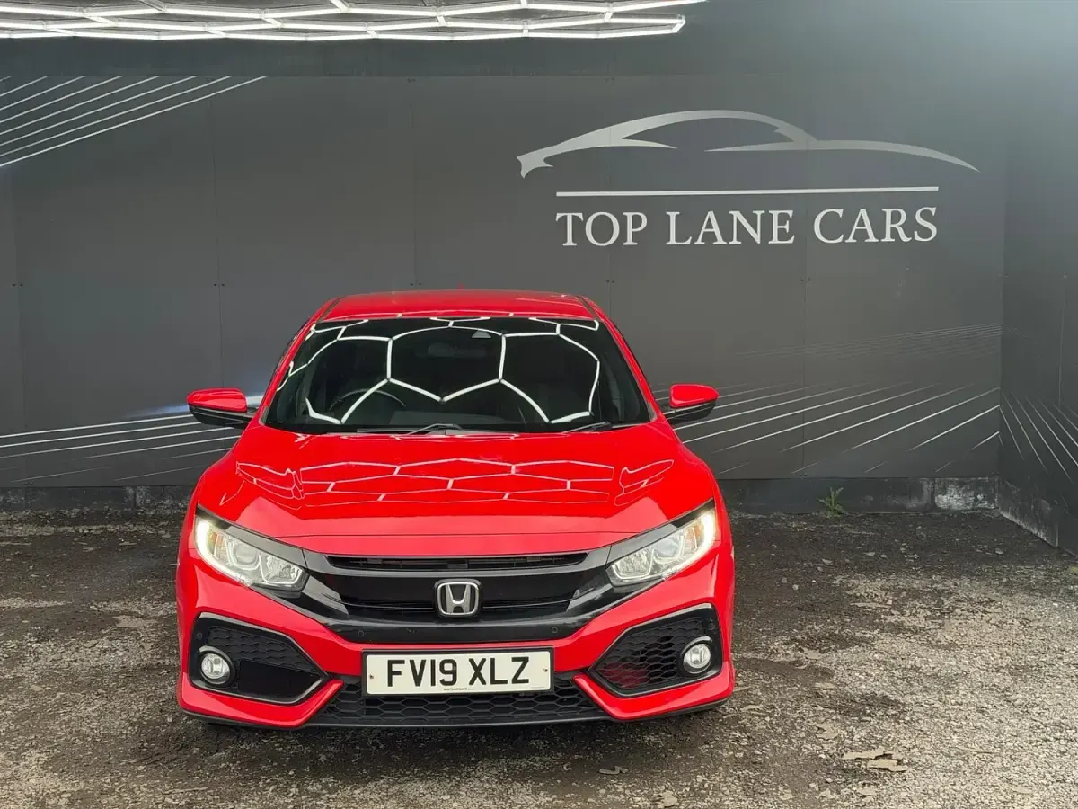 Used Honda Civic SR 120 HP (88 kW) 2019 Red Hatchback