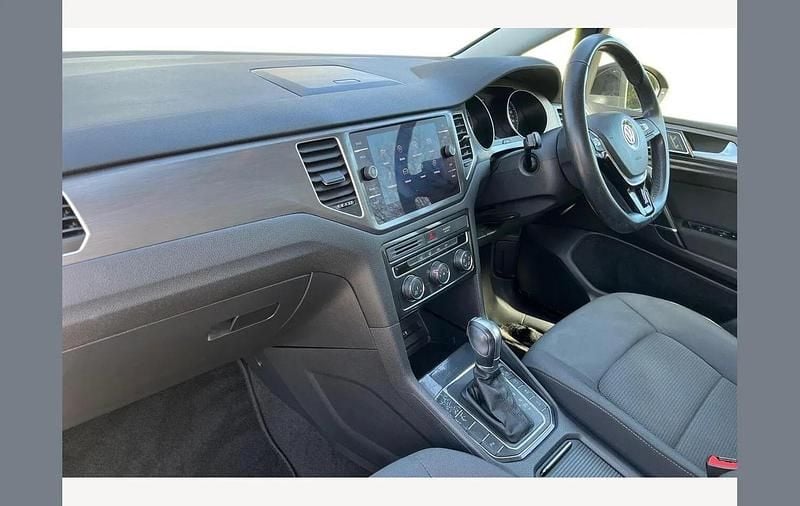 Used VW Golf Sportsvan SE 130 HP (95 kW) 2018 Black MPV