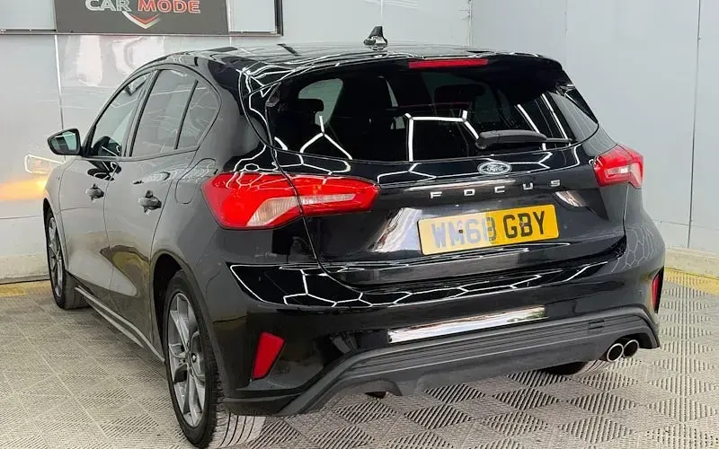 Used Ford Focus ST-Line 125 HP (91 kW) 2018 Black Hatchback