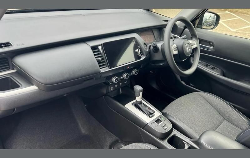 Second-hand Honda Jazz Hybrid 109 CP (80 kW) 2022 Negru Hatchback