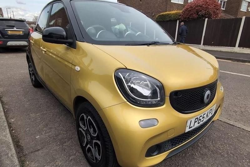 Used Smart ForFour Premium 71 HP (52 kW) 2015 Yellow Hatchback
