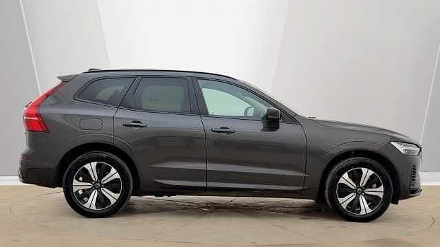 Used Volvo XC60 Plus 345 HP (253 kW) 2025 Grey SUV