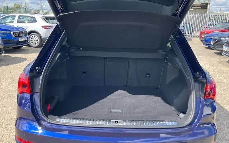 Begagnad Audi Q3 S-Line 150 HK (110 kW) 2023 SUV