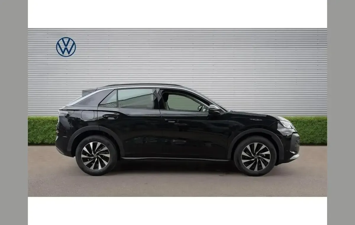 New VW T-Roc Life 147 HP (108 kW) 2025 Other SUV