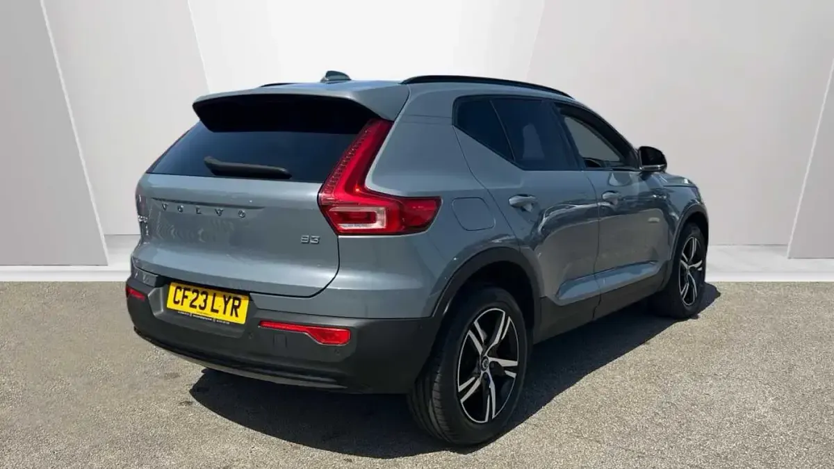 Used Volvo XC40 Plus 161 HP (118 kW) 2023 SUV