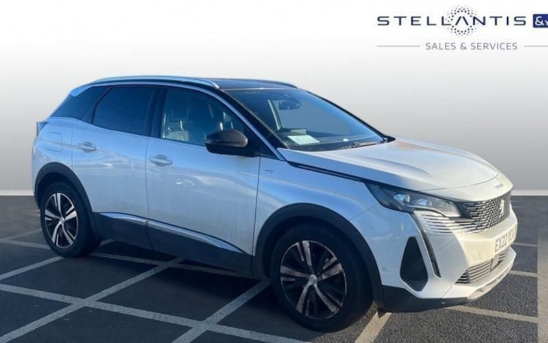 Used Peugeot 3008 GTi 131 HP (96 kW) 2022 White Estate