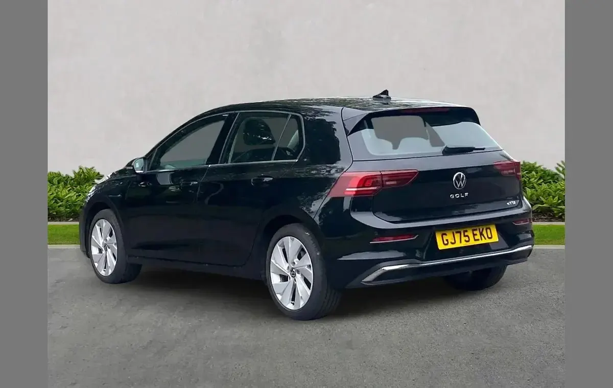 Used VW Golf VIII Style 150 HP (110 kW) 2025 Black Hatchback