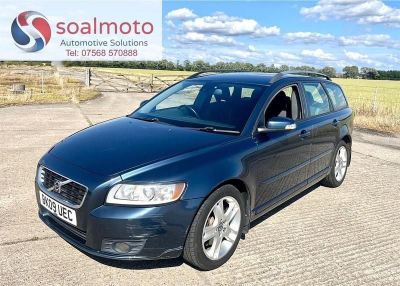 Blue Used 2009 Volvo V50 SE Estate | £1,999 (Fair price) - Image 1/4