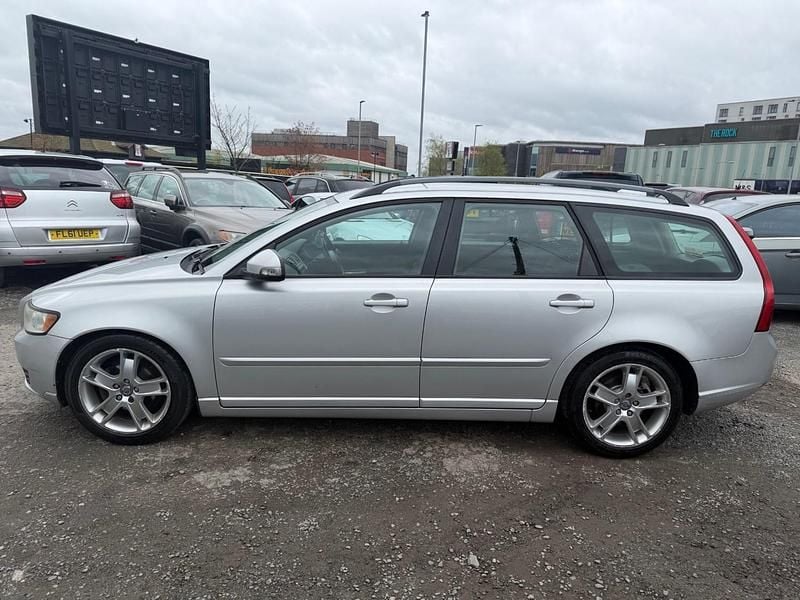 Used Volvo V50 SE 2009 Silver Estate