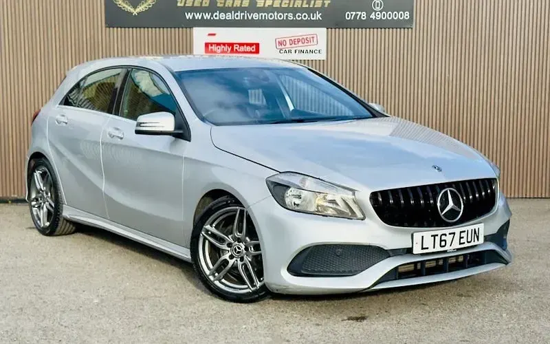 Begagnad Mercedes A180 AMG line 109 HK (80 kW) 2017 Halvkombi