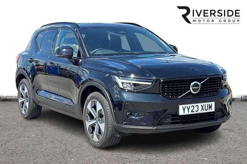 Onyx black Used 2023 Volvo XC40 Ultimate SUV | £28,691 (Good price) - Image 1/4