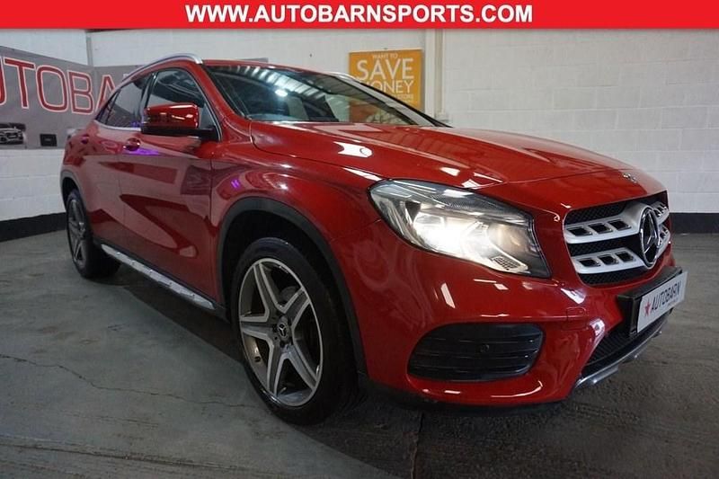 Used Mercedes GLA200 AMG line 156 HP (114 kW) 2018 Red SUV