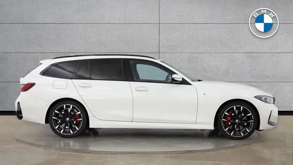 Used BMW 320 M Sport 181 HP (133 kW) 2025 White Estate