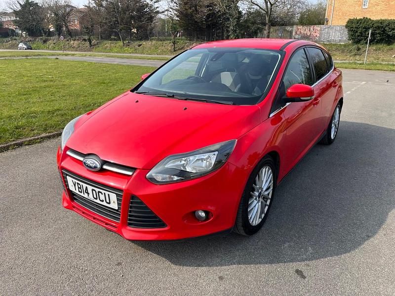 Used Ford Focus Zetec 2014 Red Hatchback