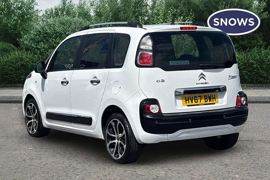 Used Citroën C3 Picasso Platinum 110 HP (80 kW) 2017 White MPV