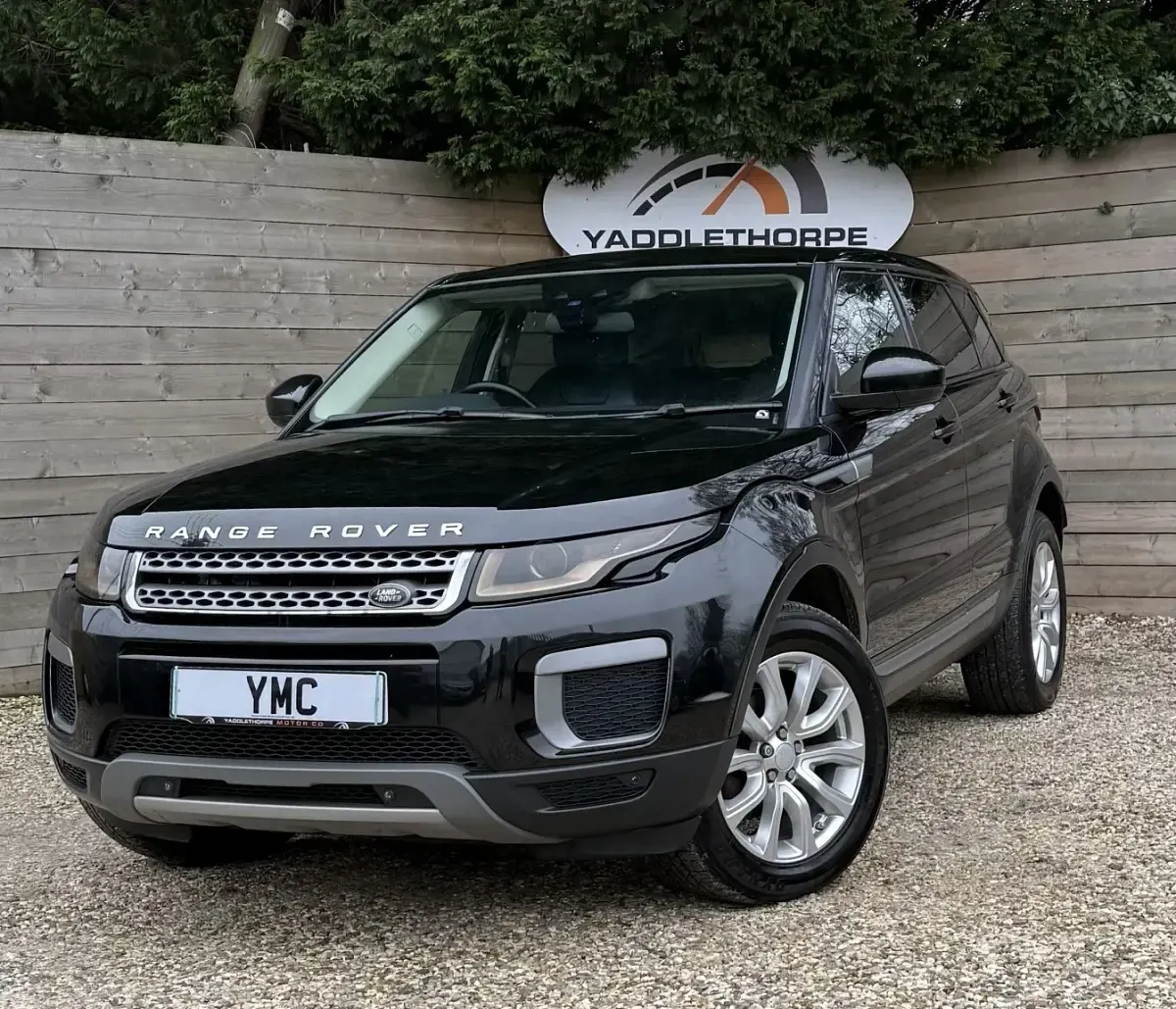 Begagnad Land Rover Range Rover evoque SE 2016 Svart SUV