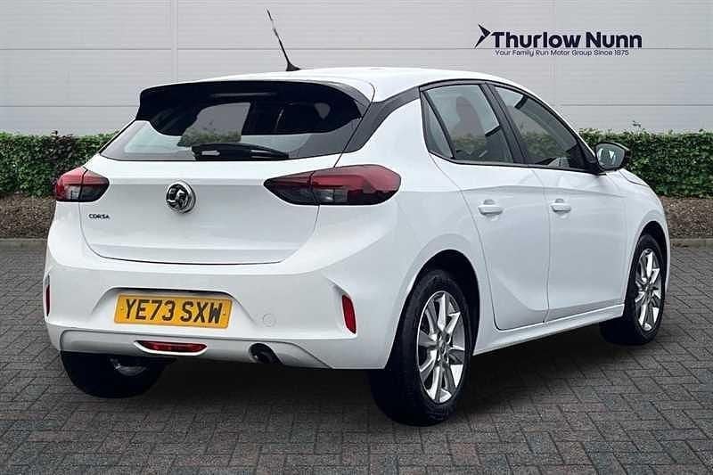 Used Vauxhall Corsa Design Edition 100 HP (73 kW) 2023 White Hatchback