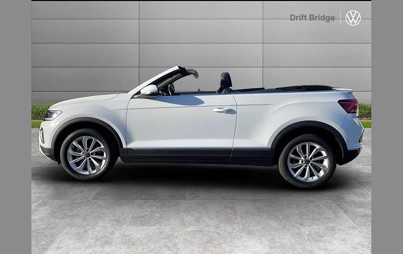 Used VW T-Roc Cabriolet Style 147 HP (108 kW) 2023 White Cabriolet