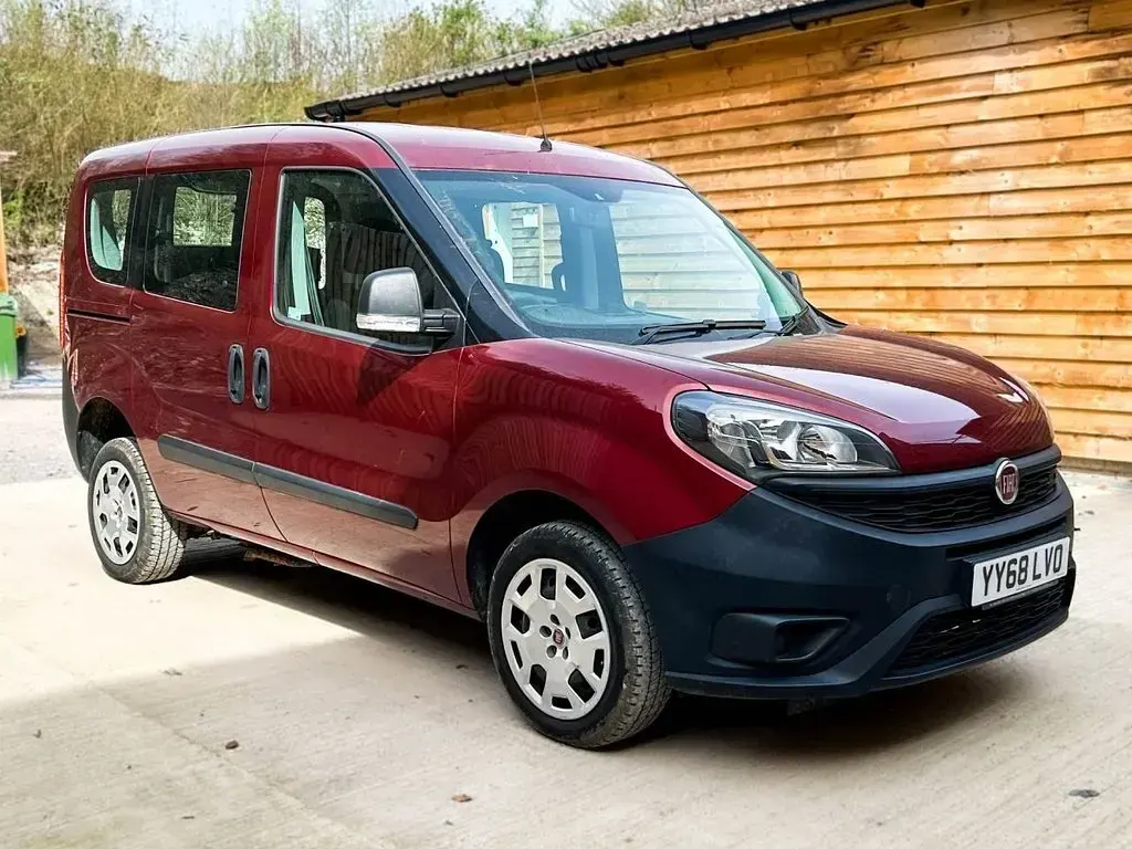 Used Fiat Doblò Pop 2019 Red MPV