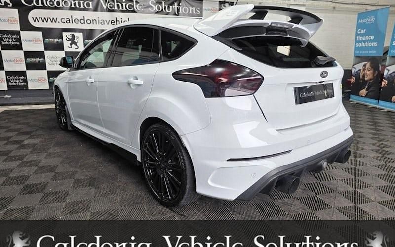 Usado Ford Focus RS 349 HP (256 kW) 2018 Citadino