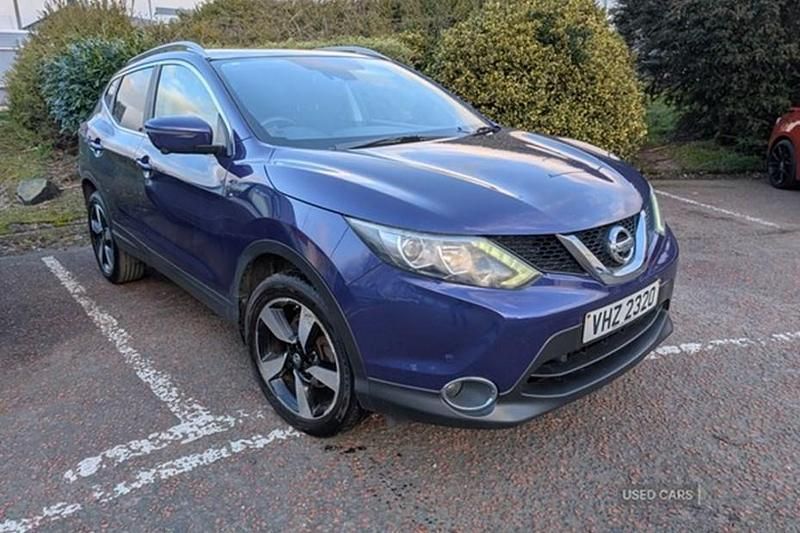Used Nissan Qashqai Tekna 110 HP (80 kW) 2015 Grey SUV