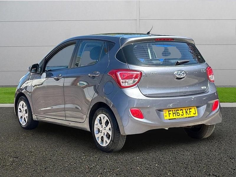 Used Hyundai i10 SE 87 HP (63 kW) 2014 Grey Hatchback