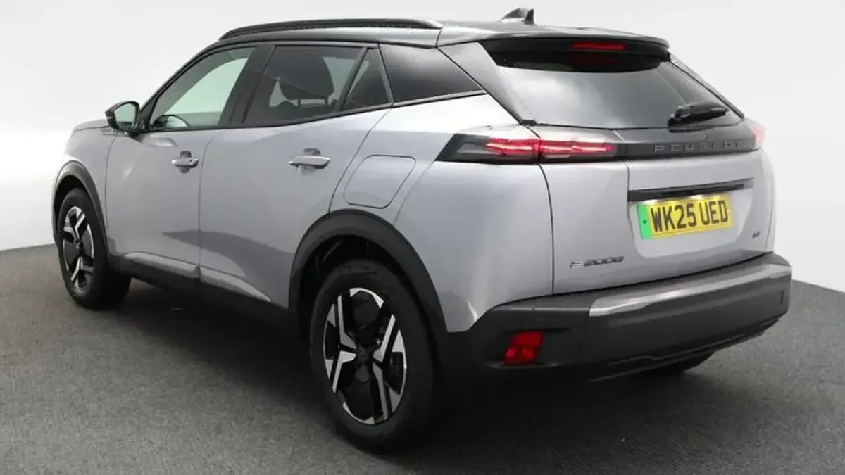 New Peugeot e-2008 GT 113 kW (154 HP) 2025 Grey SUV